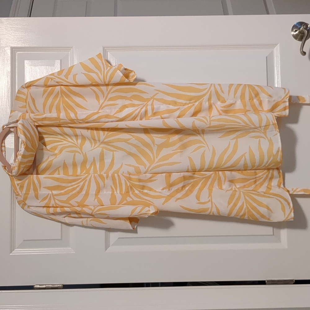 Maison Du Soir yellow and white robe with matching eye mask
